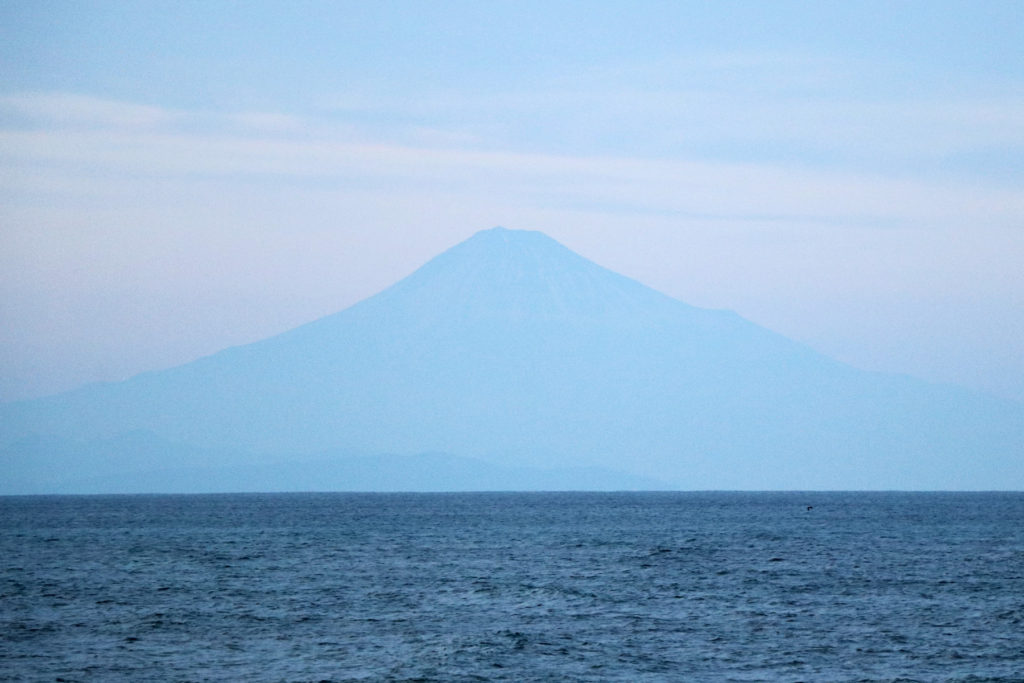 御前崎から望む富士山
