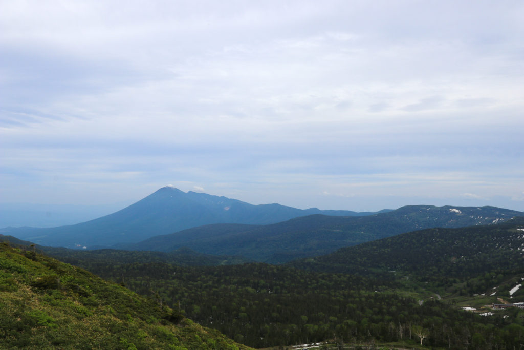 八幡平～岩手山の遠望