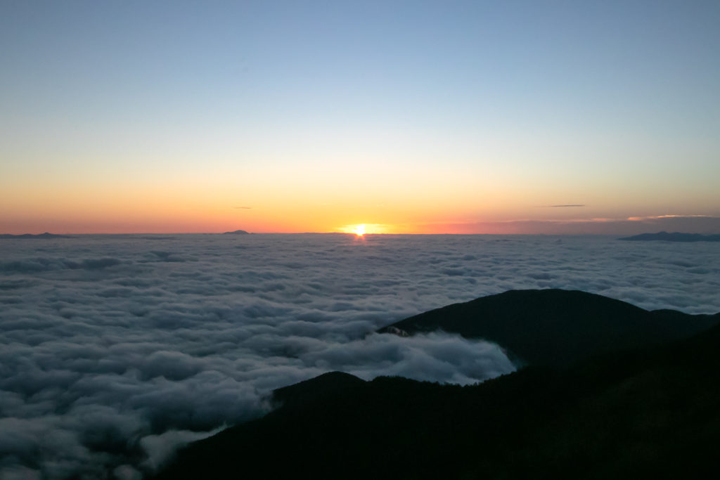 蝶ヶ岳山頂～日の出
